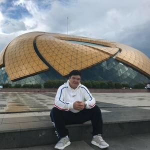 Meet your Posher, Dinh